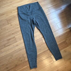 Lululemon size 10/length 28”
Barely worn